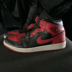 Men’s Retro Air Jordans High Tops size 9